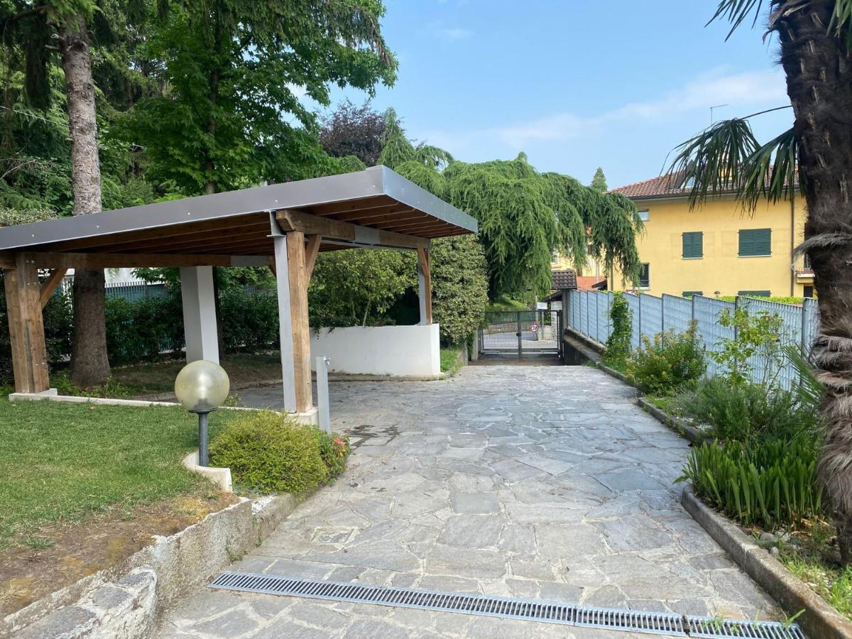 B&B Nar Como Luaran gambar